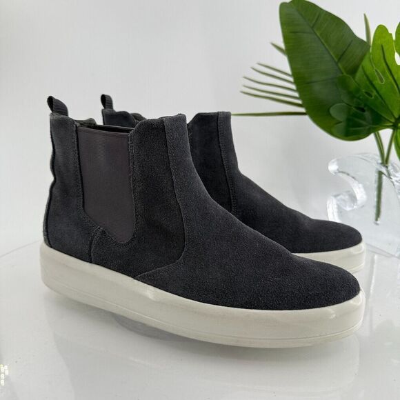 Ecco Womens Soft 9 Classic Chelsea Boots Sneakers Gray Suede Pull On Size 10 - Picture 1 of 16